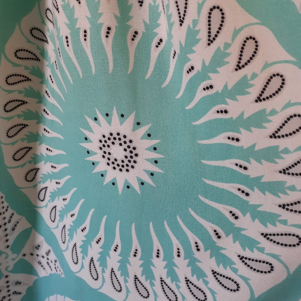 Size 12 adjustable strap sundress hilo hem - Picture 3 of 4